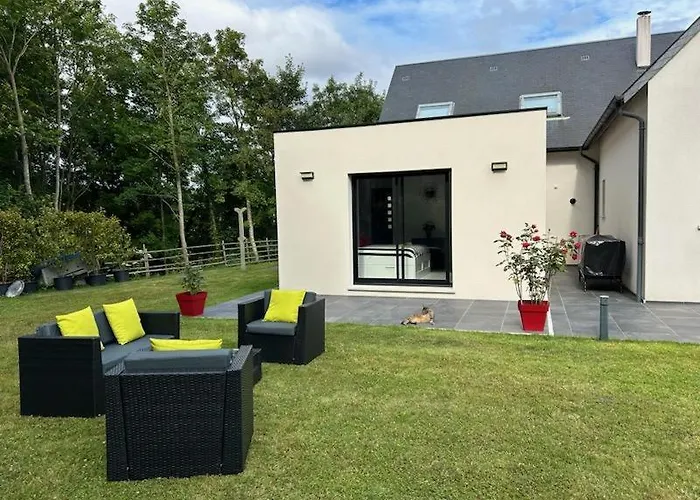 Апартаменты Un Coin Paisible *